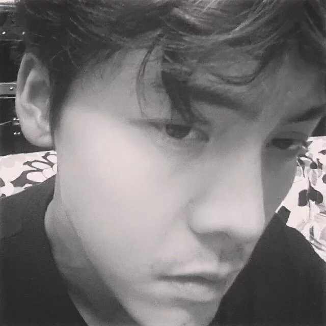 窦生梦琴