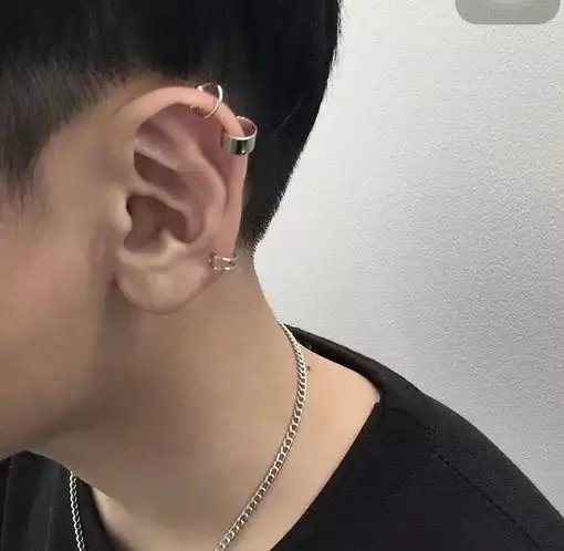 公冶韵青玲