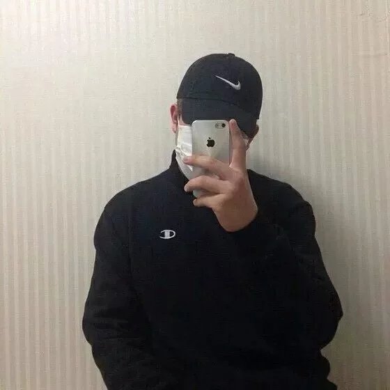 常策炎红